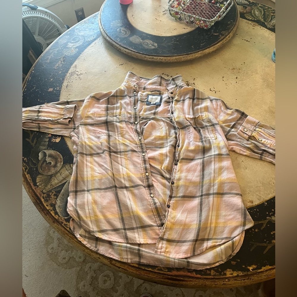 American eagle button up